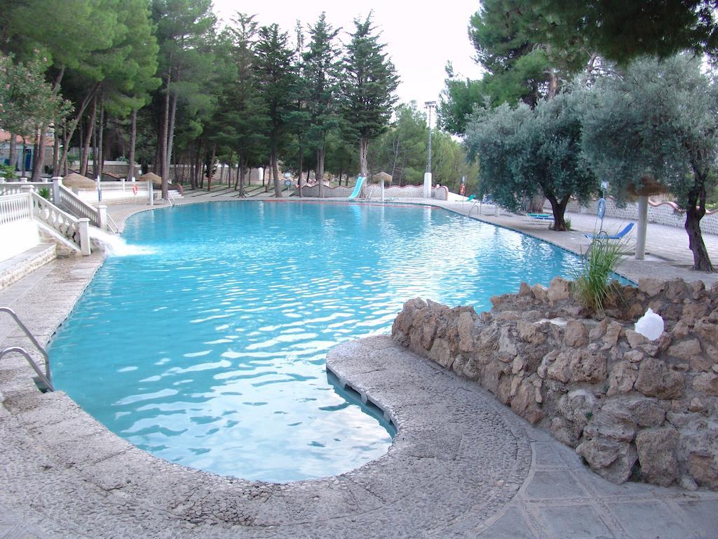 Balneario De Alicun De Las Torres Villanueva de las Torres Dış mekan fotoğraf