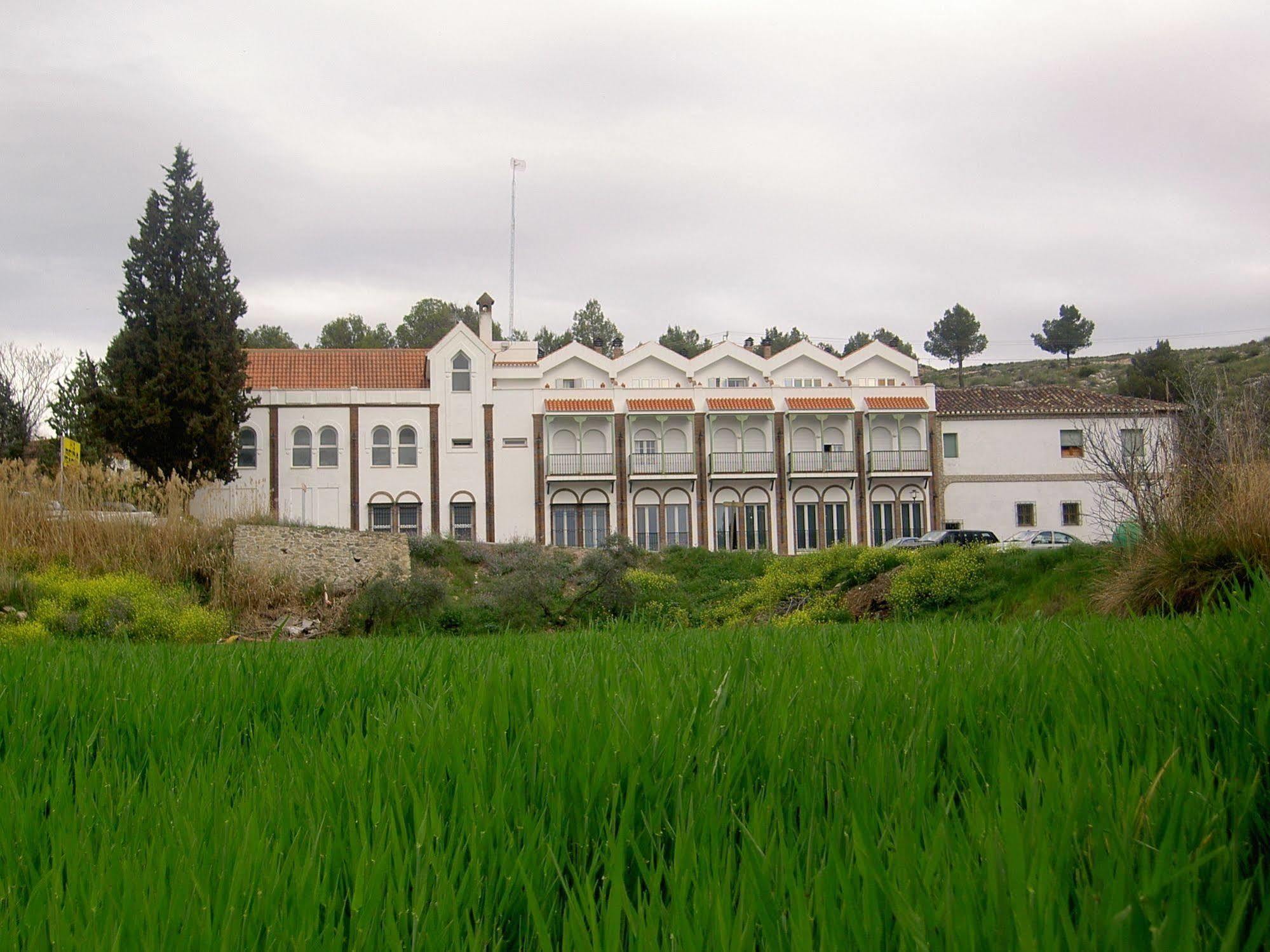 Balneario De Alicun De Las Torres Villanueva de las Torres Dış mekan fotoğraf