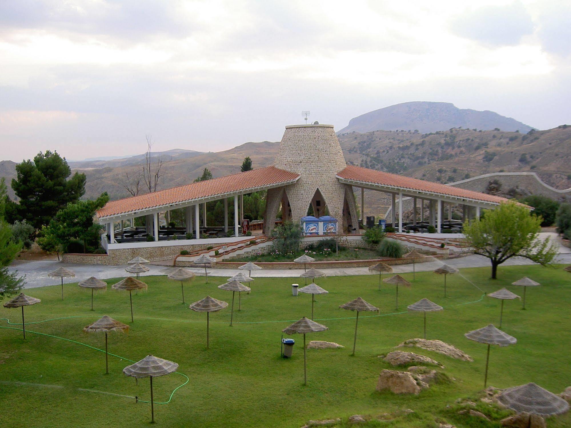 Balneario De Alicun De Las Torres Villanueva de las Torres Dış mekan fotoğraf
